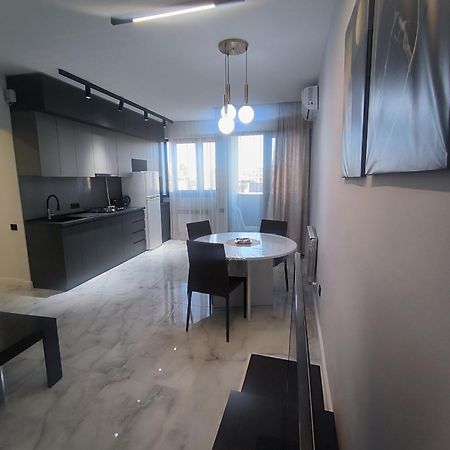 Apartment On Sayat Nova 33 Erevan Esterno foto
