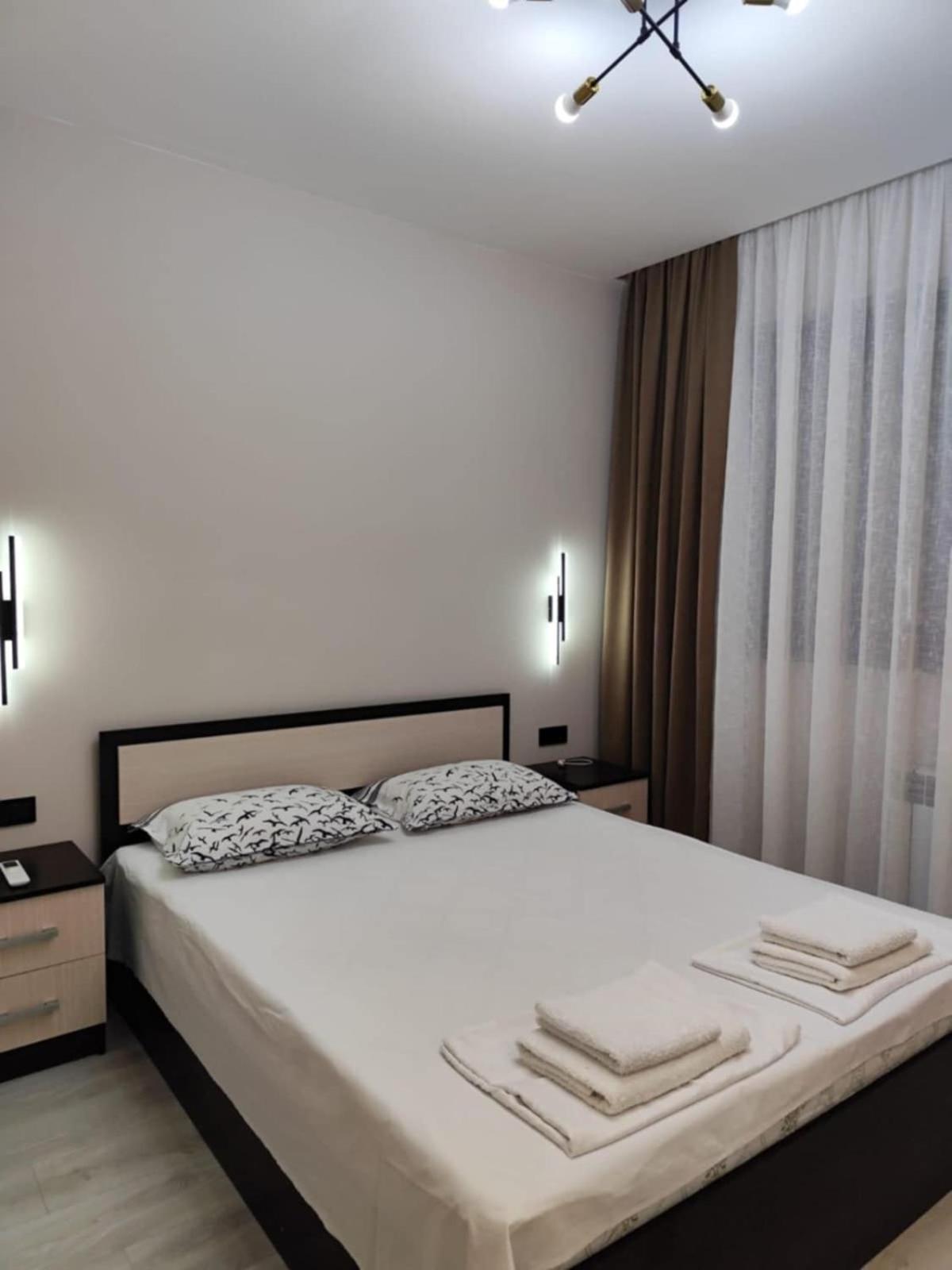 Apartment On Sayat Nova 33 Erevan Esterno foto